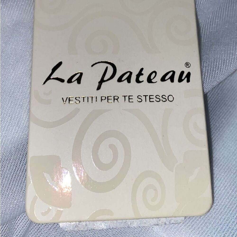La Patean White With Blue Flowers Dress - Picture 4 of 14